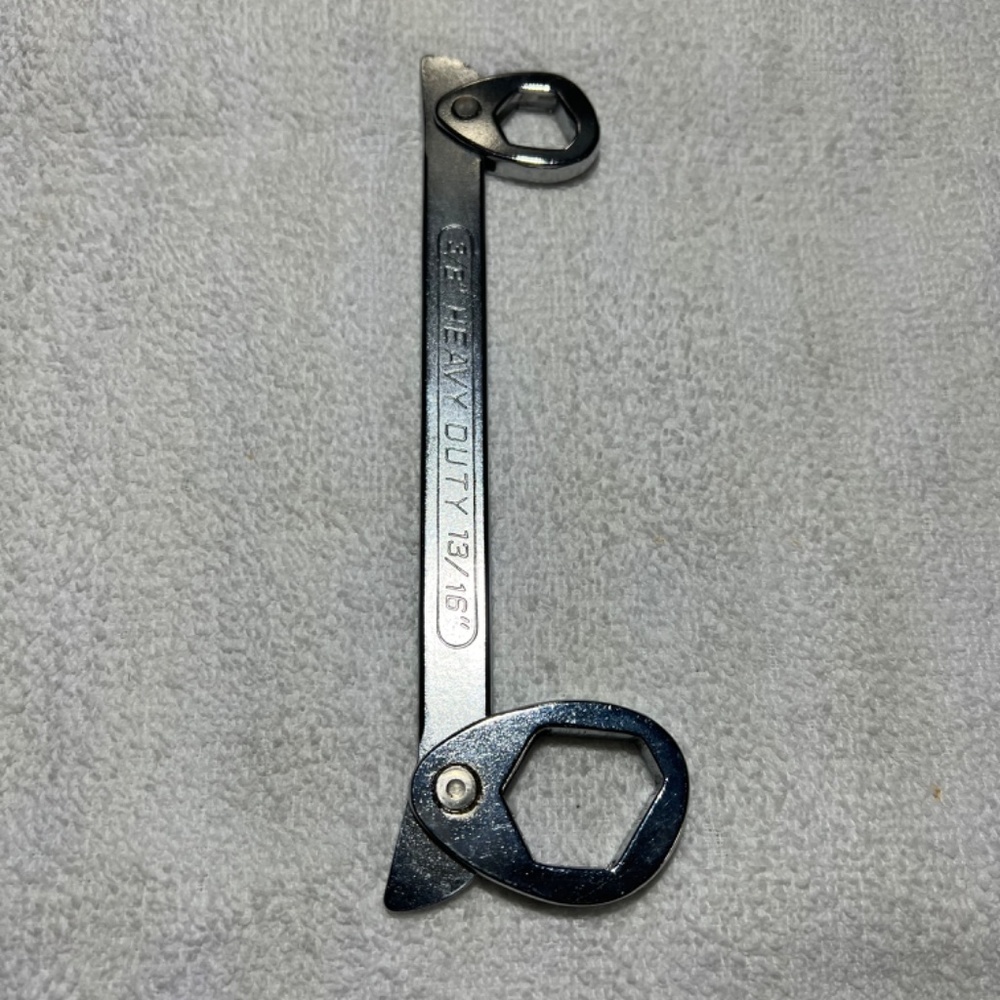 Universal Wrench Master Wrench Heavy Duty Multi-Wrench Swivel Heads--3/8" 13/16" - Picture 2 of 2